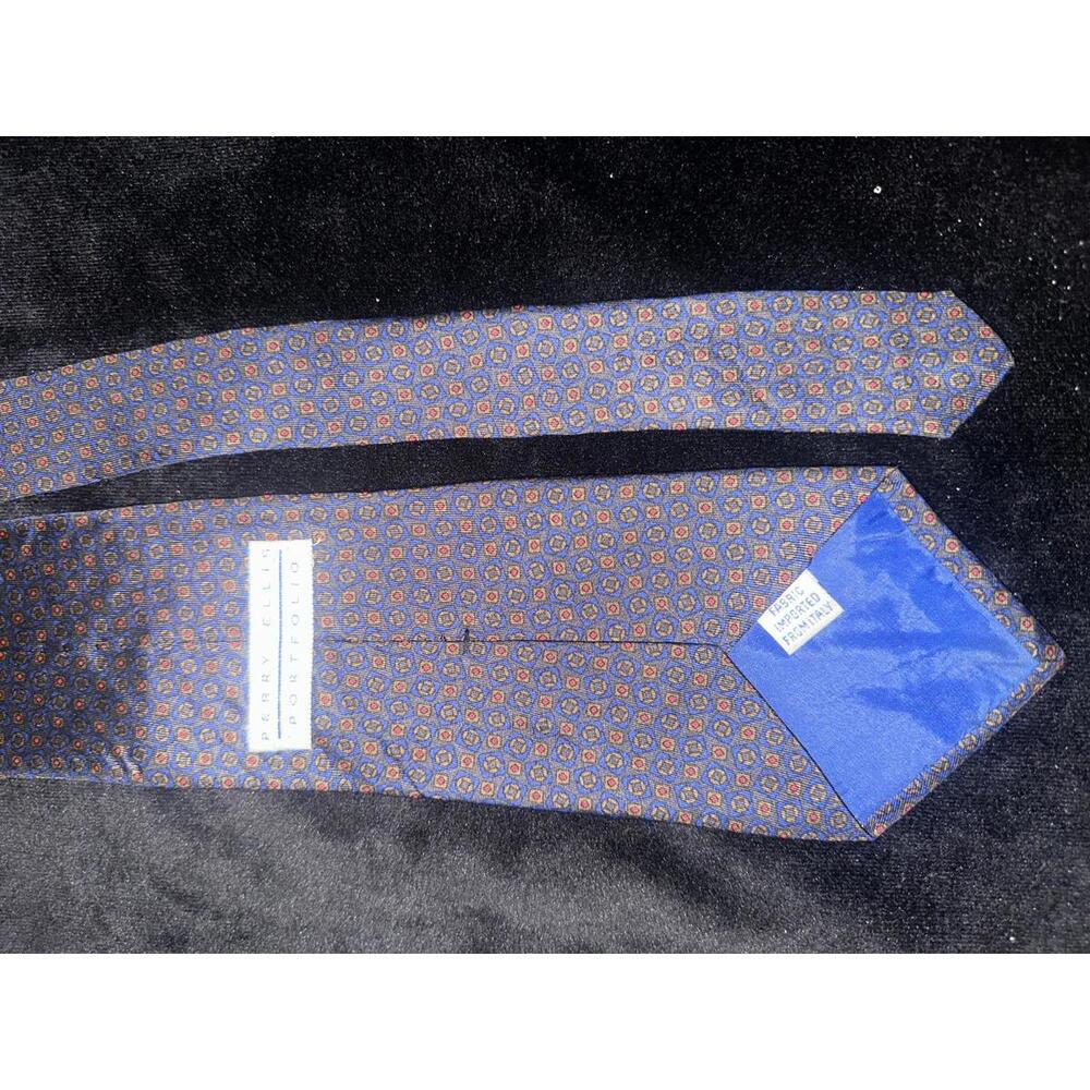 Perry Ellis Portfolio Men's Blue Patterned Silk Tie